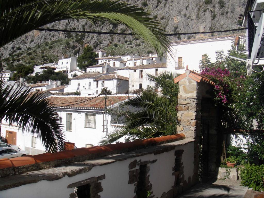 Apartamentos Buganvilla Villaluenga Del Rosario Quarto foto